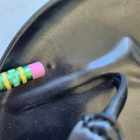 Kelly & Katie Sandals Sarine Black Gold Medallion Summer Beach 6 1/2 Medium - Picture 9 of 9